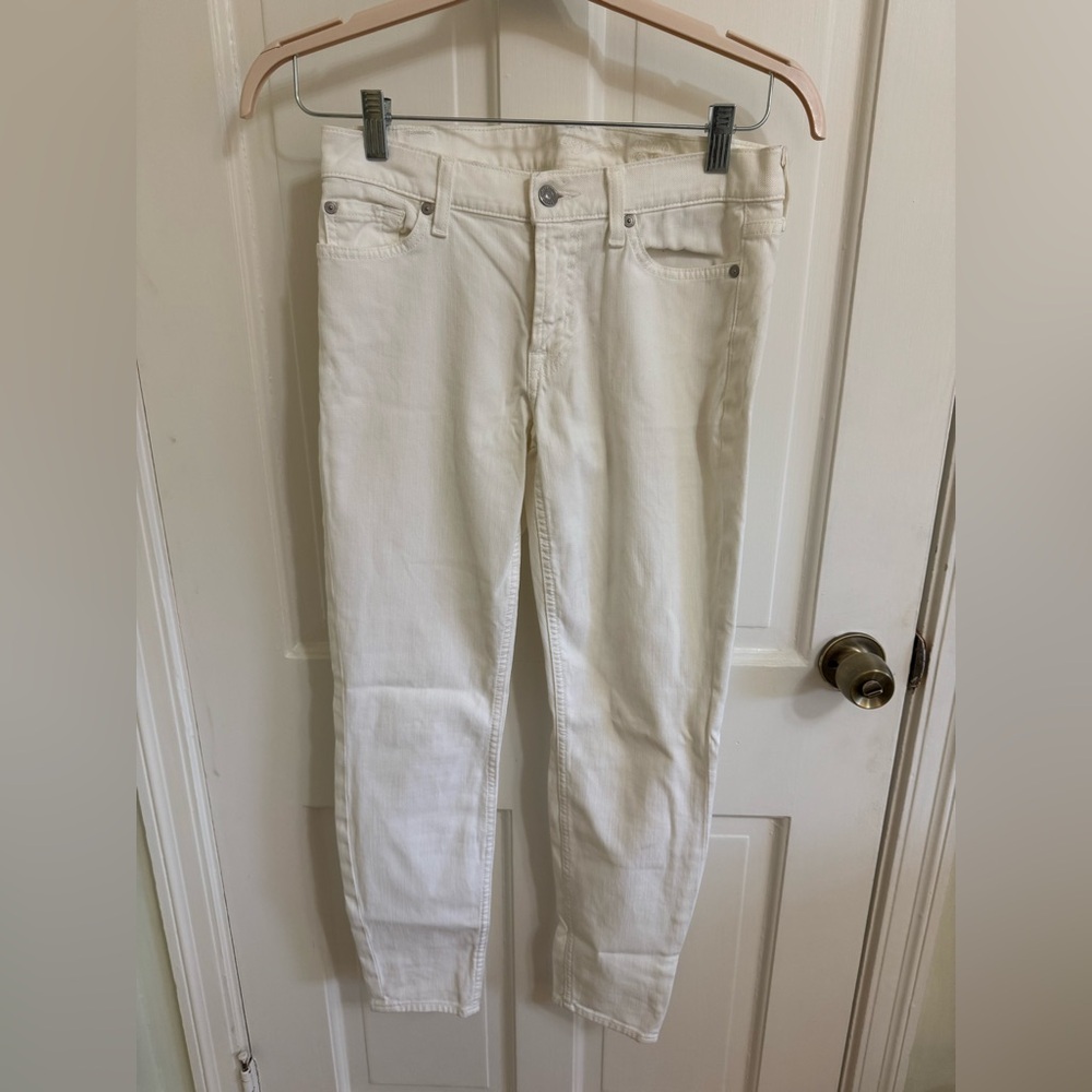 7 for all mankind, white straight jeans
Size 28